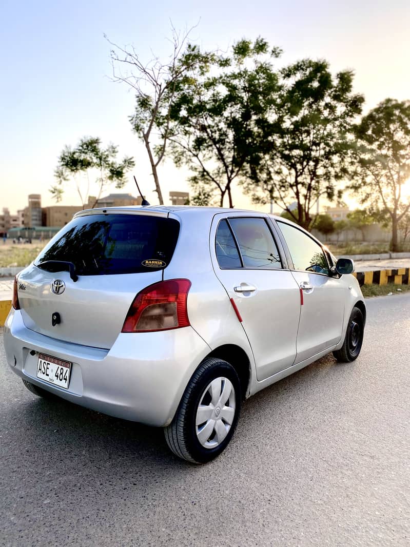 Toyota Vitz 2009 6