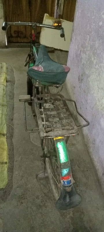 sohrab cycle for sale contact 03135158130 4