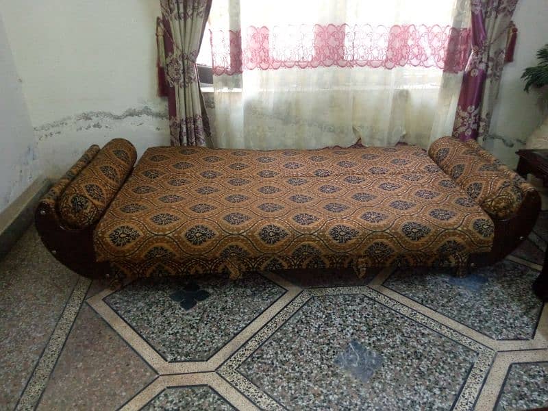 sofa combed for sale new condition 1