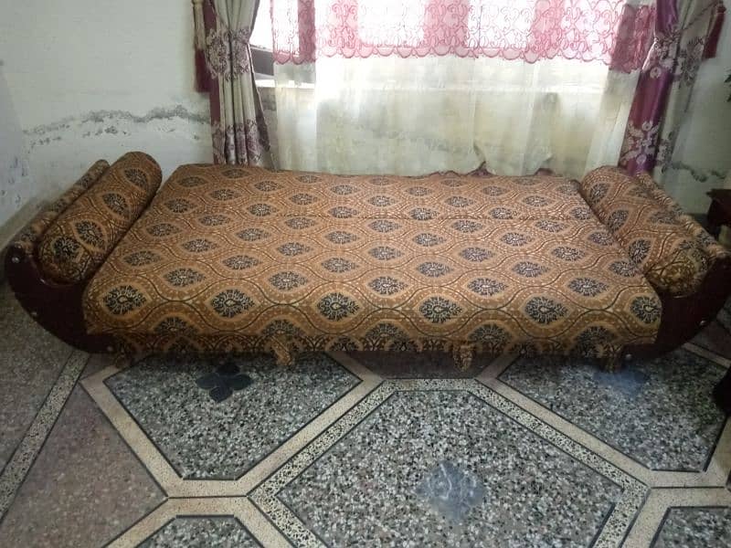 sofa combed for sale new condition 2