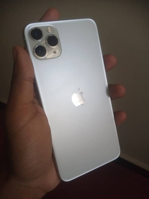 11 pro max non pta water pack 64 gb for sale lush condition 0