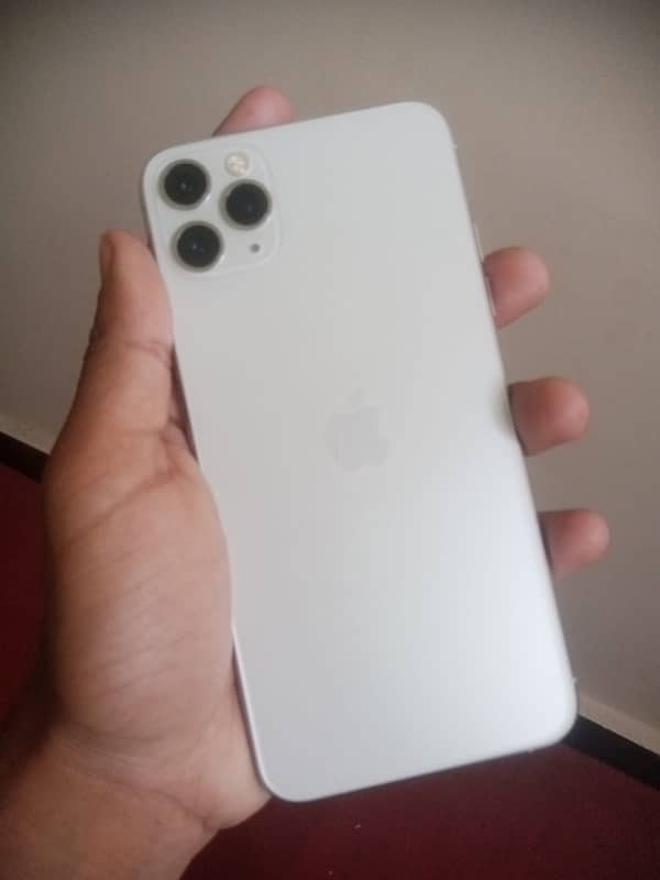 11 pro max non pta water pack 64 gb for sale lush condition 2