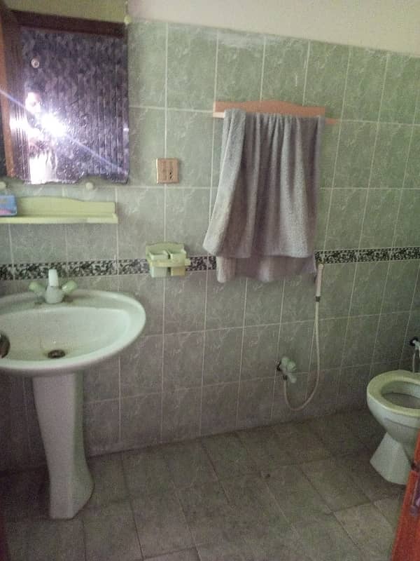01 KinaL UPPER PORTION FOR RENT IN PCSIR II LAHORE 5