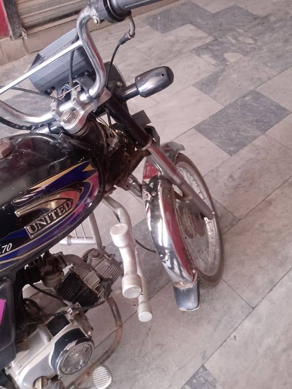 united motorcycle good condition same like New 6