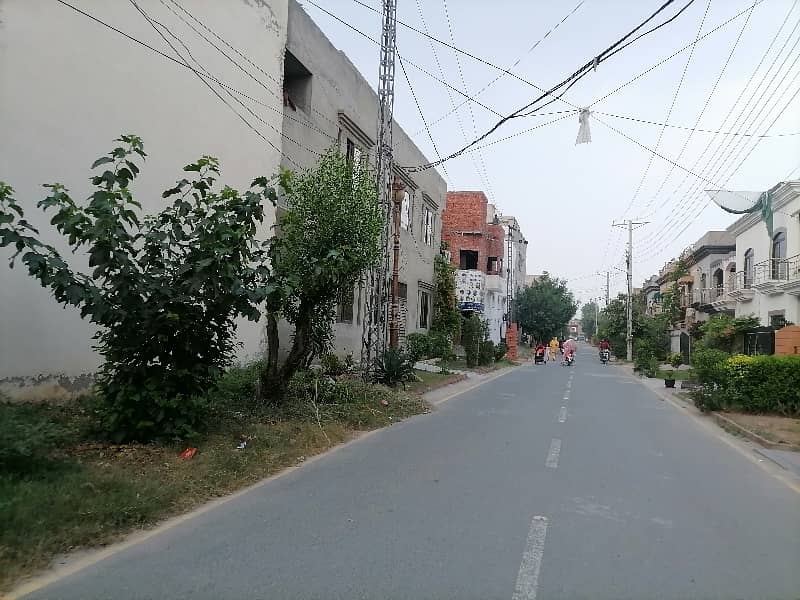 Residential Plot Of 5 Marla In Eden Boulevard - Block B For Sale 2