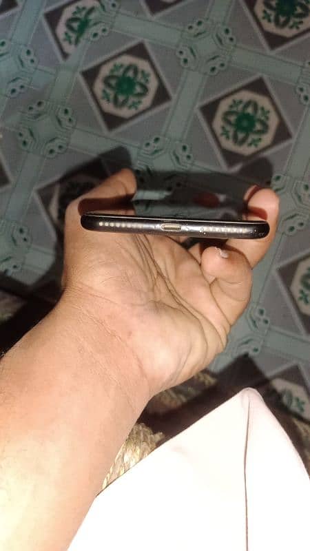 iPhone 7 plus 32 GB 2