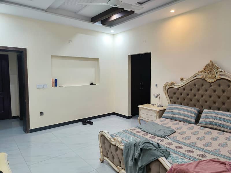 1 Kanal Used House for Sale 5