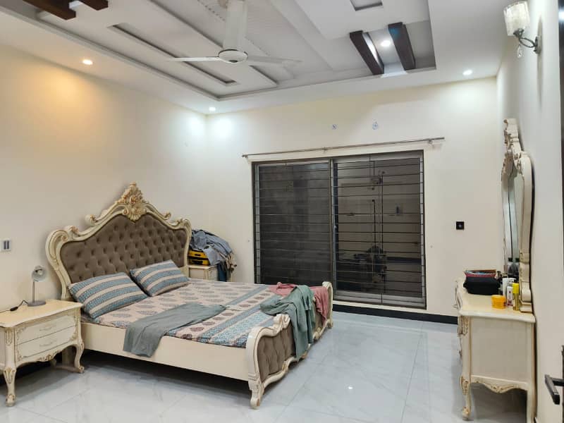 1 Kanal Used House for Sale 6