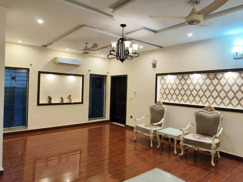 1 Kanal Used House for Sale 21