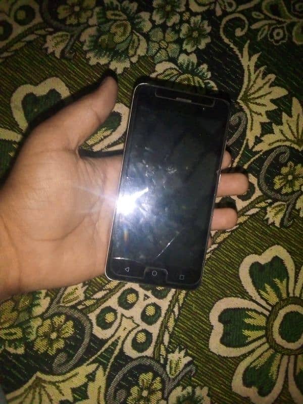 Qmobile i6 metal One ram 1gb memory 8gb 03400376330 2