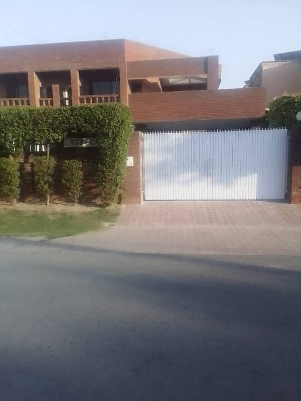 Dha phase-3 Block Z kanal 5bedrooms bungalow for rent 3 lakh 14