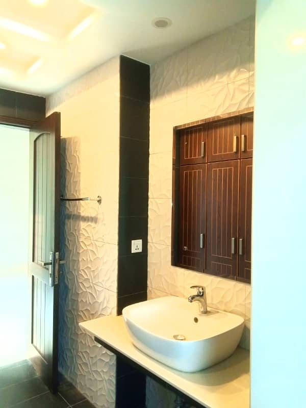 Dha Phase-1-10 Marla Upper Portion With Lower Lock 70 Thousand 8