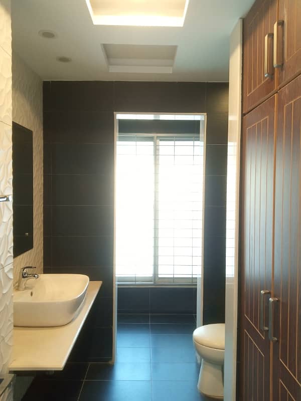 Dha Phase-1-10 Marla Upper Portion With Lower Lock 70 Thousand 9