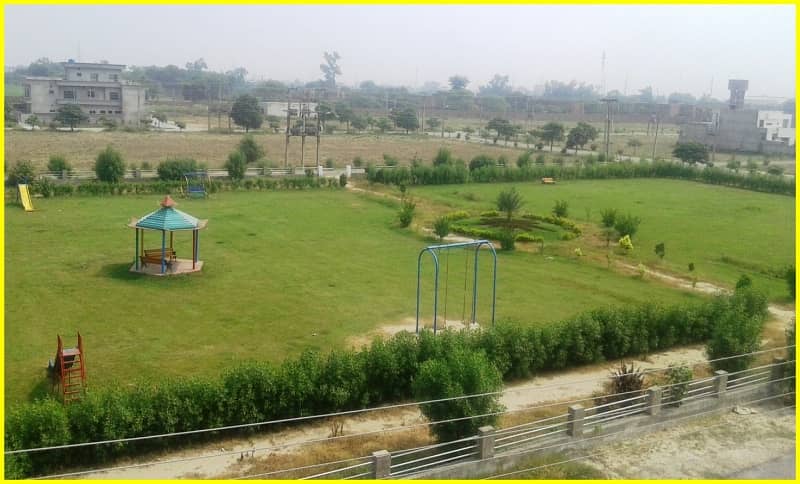 Hot Location Plot Of 1 Kanal Pair At 100' Road For Sale 1