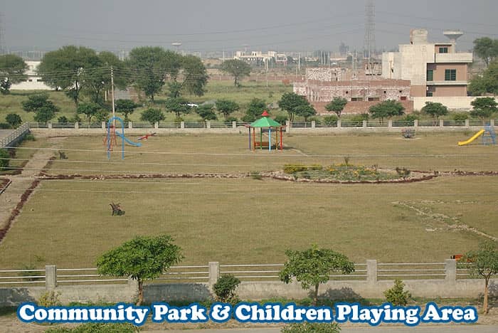 Hot Location Plot Of 1 Kanal Pair At 100' Road For Sale 4