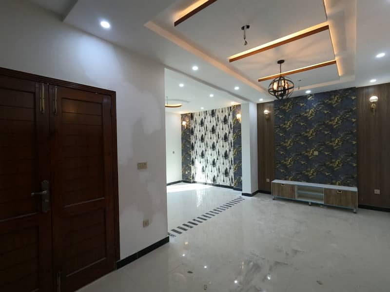 Prime Location 20 Marla House Is Available For Rent In EME Society 0