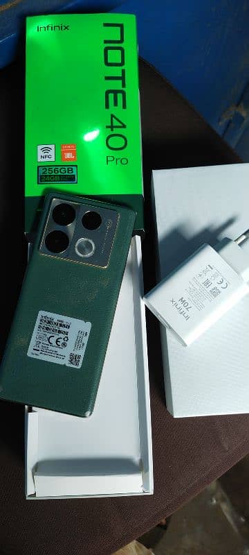not 40 pro 70 what charger full box 0