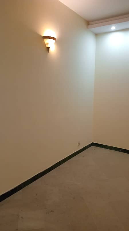 1 Kanal House For Rent In DHA Phase 4, FF Block Prime Location 11
