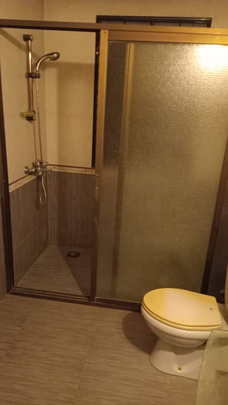 1 Kanal House For Rent In DHA Phase 4, FF Block Prime Location 20