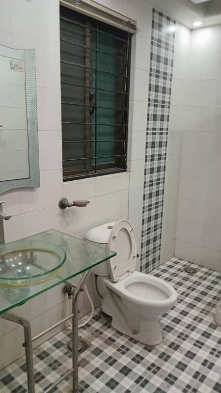 1 Kanal House For Rent In DHA Phase 4, FF Block Prime Location 22