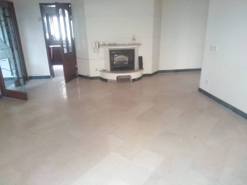 1 Kanal House For Rent In DHA Phase 4, FF Block Prime Location 31