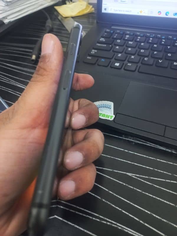 Iphone 8 64 GB Non PTA 5