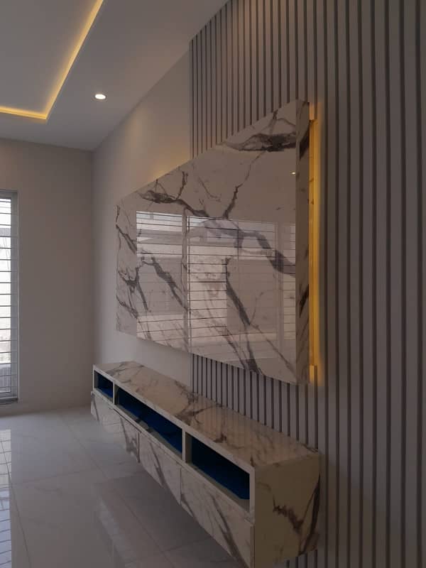 1 Kanal Brand New Upper Portion With Separate Entrance For Rent In Phase 6 DHA Lahore 3