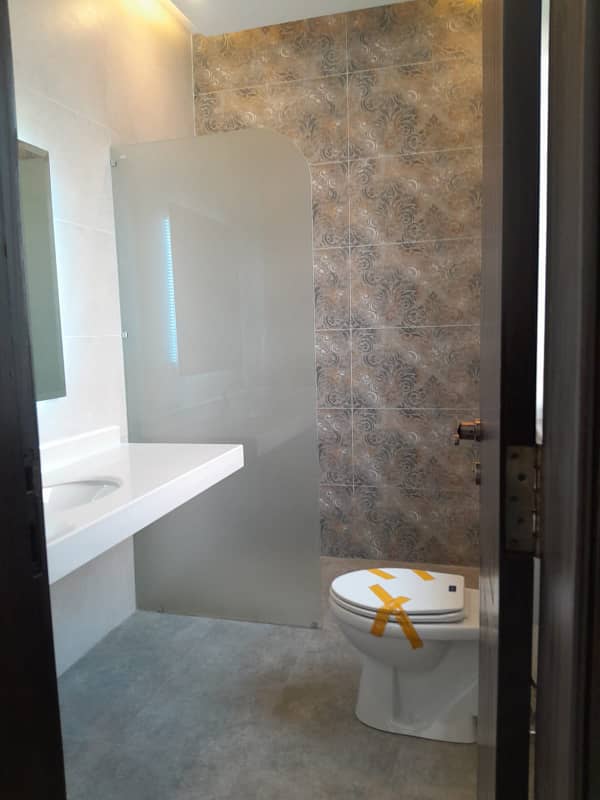 1 Kanal Brand New Upper Portion With Separate Entrance For Rent In Phase 6 DHA Lahore 15