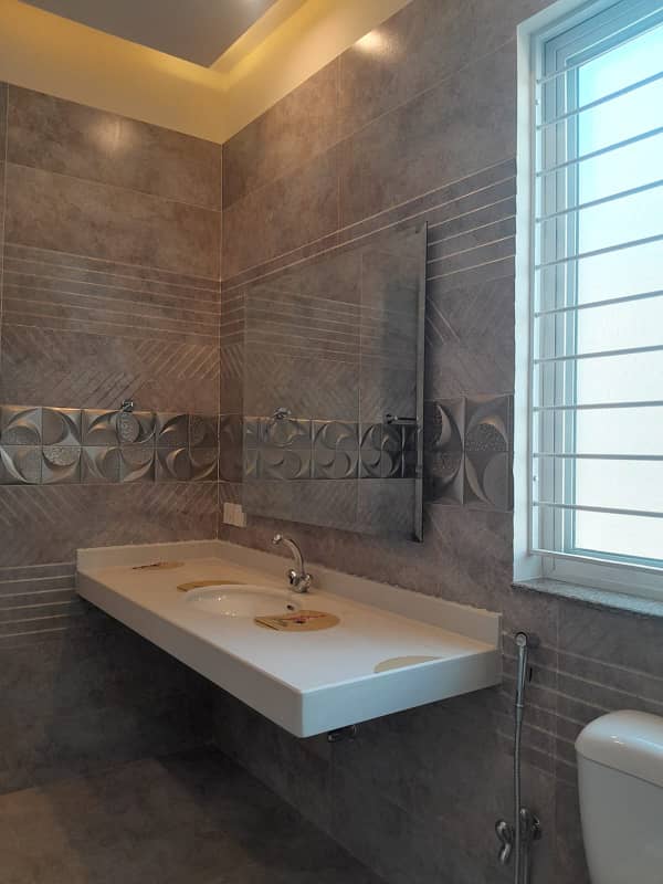 1 Kanal Brand New Upper Portion With Separate Entrance For Rent In Phase 6 DHA Lahore 17