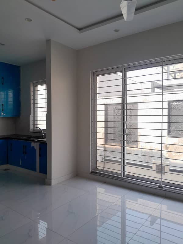 1 Kanal Brand New Upper Portion With Separate Entrance For Rent In Phase 6 DHA Lahore 31