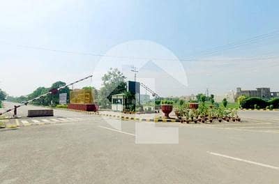 10 Marla Good Location Plot For Sale 1