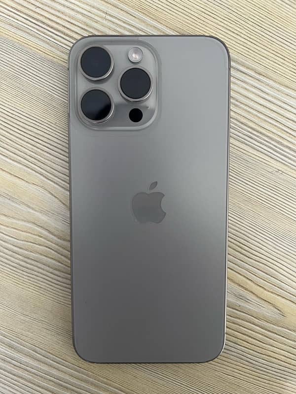 iPhone 15 Pro Max non pta Factory Unlock 5