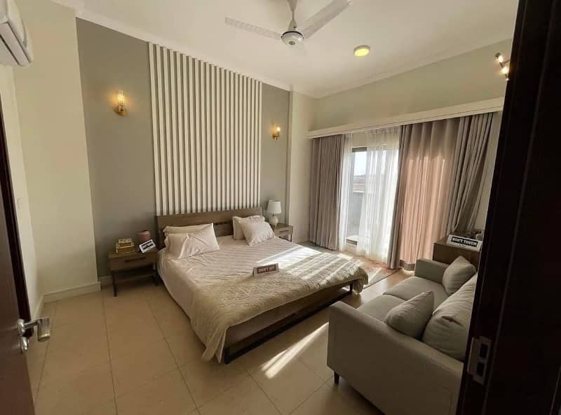 Brand New apartment ready to move prime location in paragon towers bahria town karachi 10