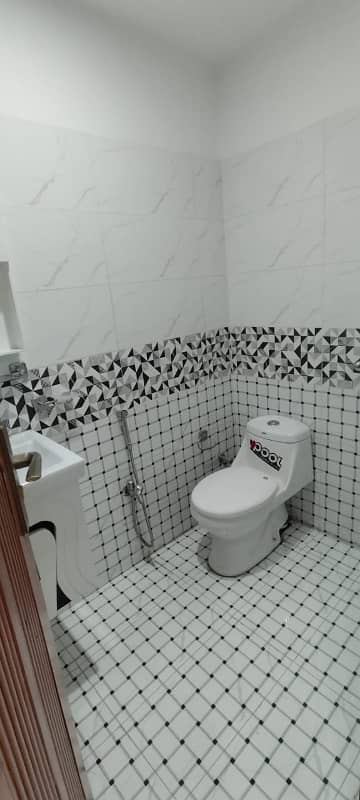 Bahria Town Phase 8, 5 Marla Brand New House Available, Ali Block, 4 Beds With Attached Baths Bath Tub Installed It'S Designer House On Investor Rate 18
