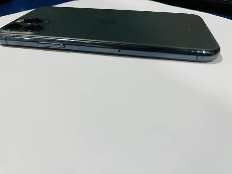 IPhone 11 Pro  256gb Duel Sim PTA Approved  Condition 10/9 4