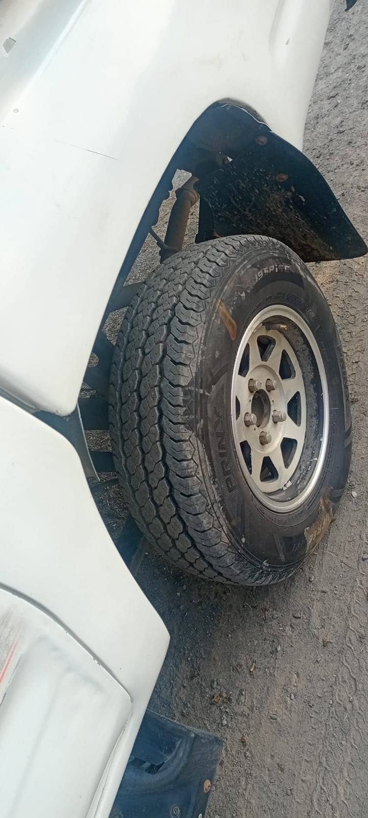 Toyota hilux  made in japan 3