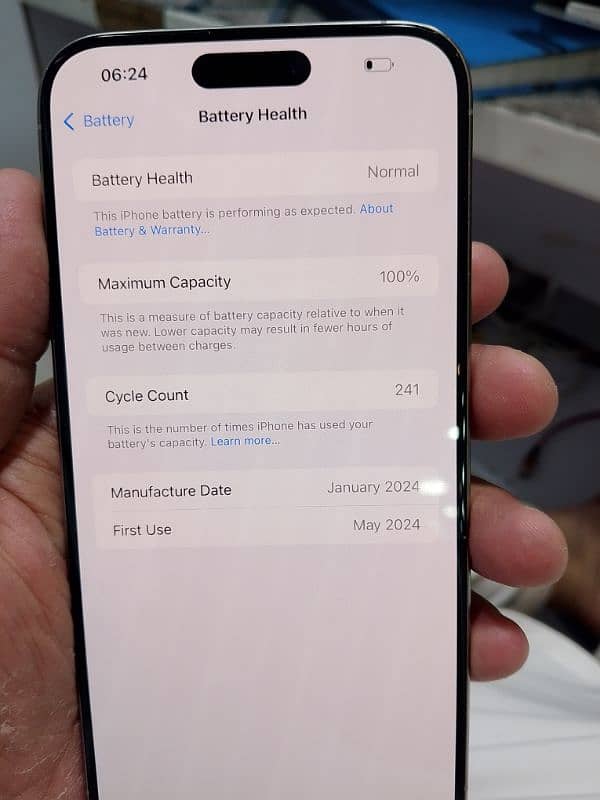 15pro max 10by10 256gb 241 cycle jv 3