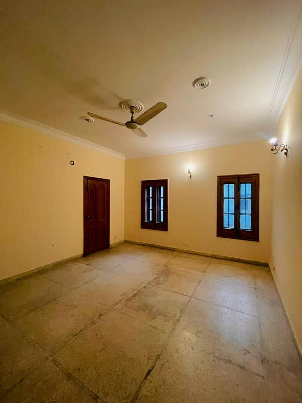 2 Kanal Full House For Rent In DHA Phase 3 Lahore . 4