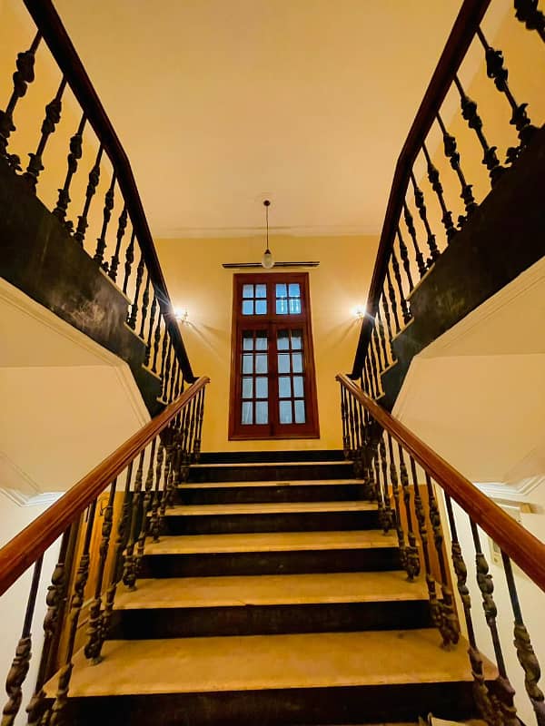 2 Kanal Full House For Rent In DHA Phase 3 Lahore . 5