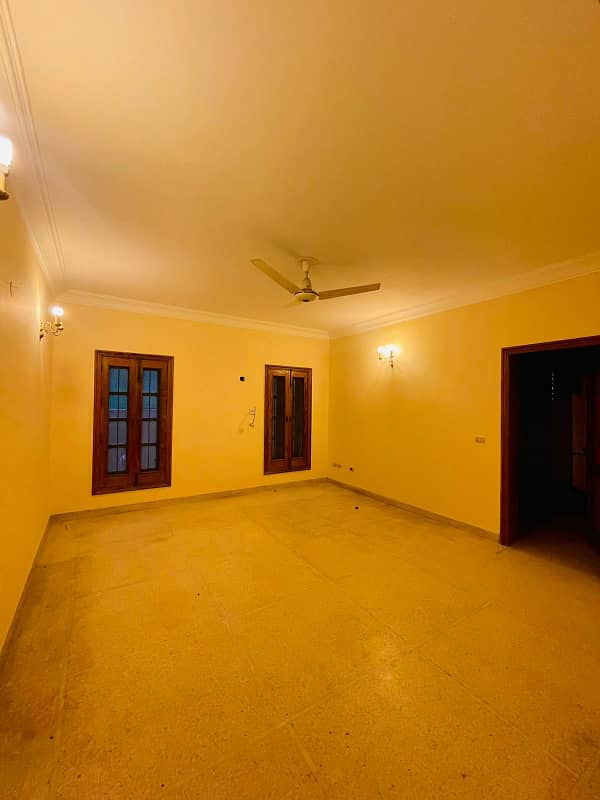 2 Kanal Full House For Rent In DHA Phase 3 Lahore . 6