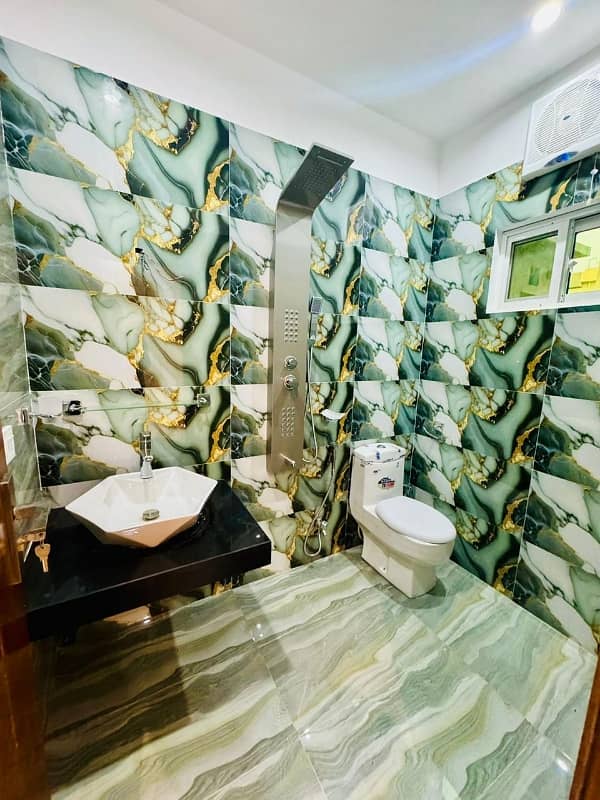Gorgeous Corner 5 Marla House For Sale Available In Park View City - Jade Extension Block 9