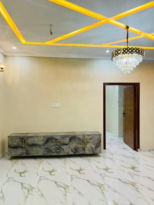 Gorgeous Corner 5 Marla House For Sale Available In Park View City - Jade Extension Block 13