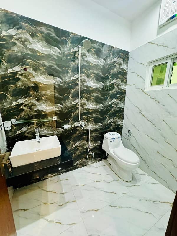 Gorgeous Corner 5 Marla House For Sale Available In Park View City - Jade Extension Block 16