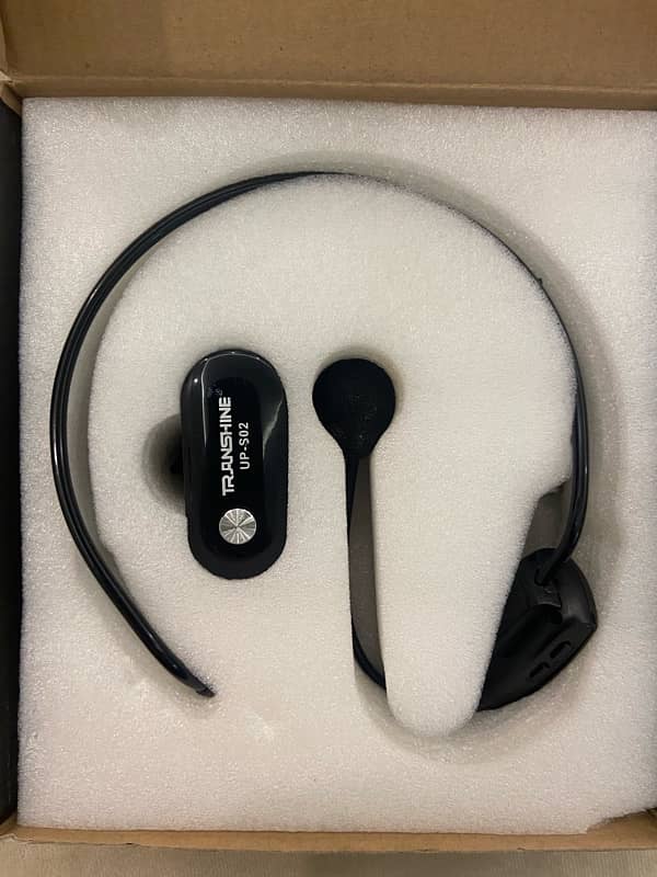 UHF WIRELESS MICROPHONE 0