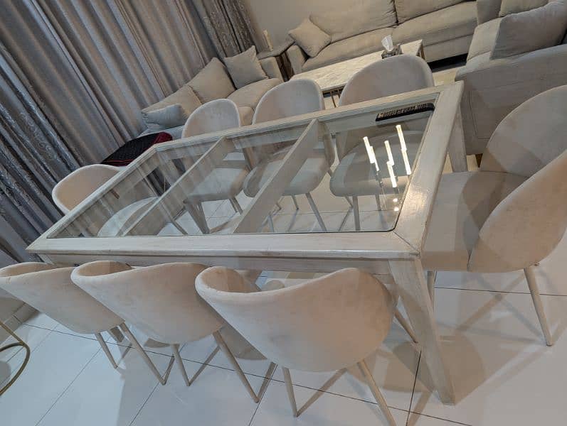 dining table with Chairs 2
