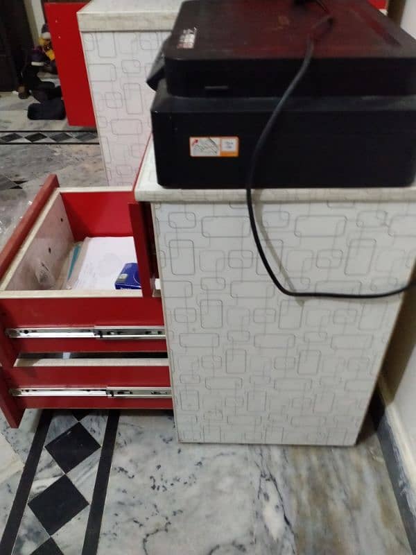 red and white study table 6