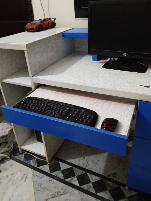 blue and white study/ computer table 0
