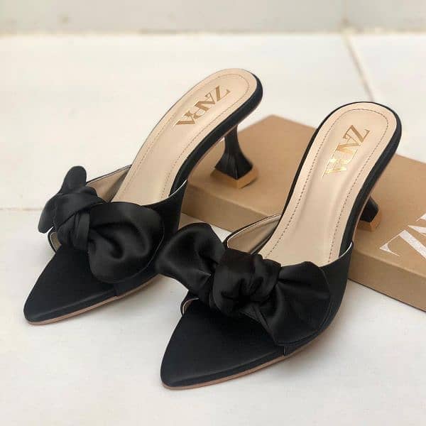 ZARA CRYSTAL HEEL 8