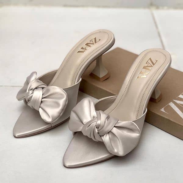 ZARA CRYSTAL HEEL 9