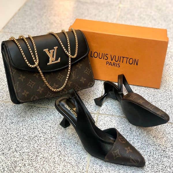 ZARA CRYSTAL HEEL 15